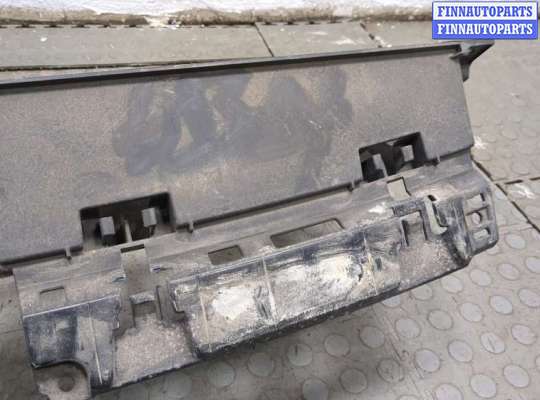 Планка телевизора верхняя на BMW X5 (E70)