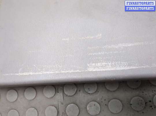 купить Обшивка крышки (двери) багажника на Pontiac Vibe 1 2002-2008