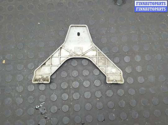 Кронштейн бампера MB1629142 на Mercedes ML W166 2011-2015