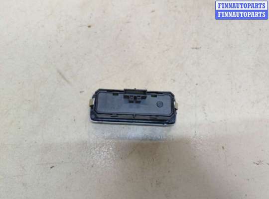 купить Кнопка открывания багажника салонная на Volvo S90 2016-2025