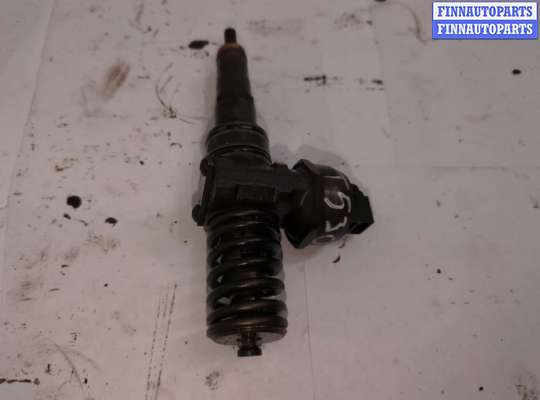 Форсунка топливная VG2526715 на Volkswagen Golf Plus