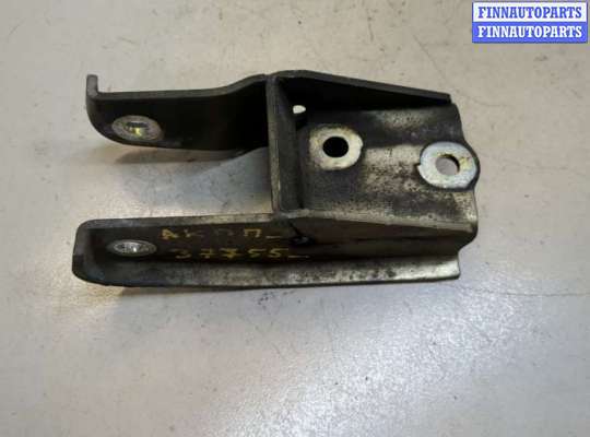 купить Кронштейн КПП на Volvo S40 / V40 1995-2004