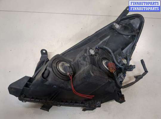 купить Фара (передняя) на Toyota Corolla Verso 2004-2009