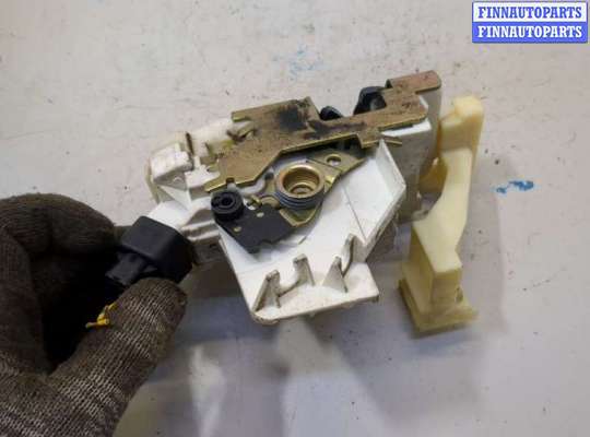 Замок боковой двери на Ford Mondeo III