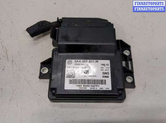 Блок управления стояночным тормозом VG2495500 на Volkswagen Passat CC 2012-2017