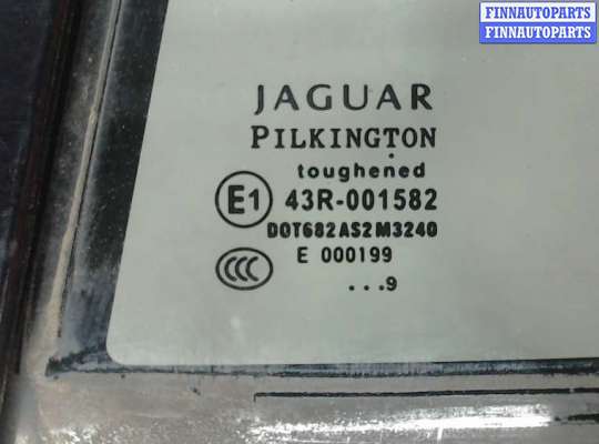 Стекло (форточка) боковой двери на Jaguar XF I (X250)