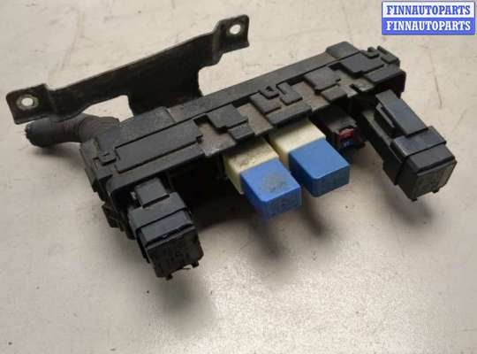 Блок предохранителей NS988590 на Nissan Pathfinder 2012-2020