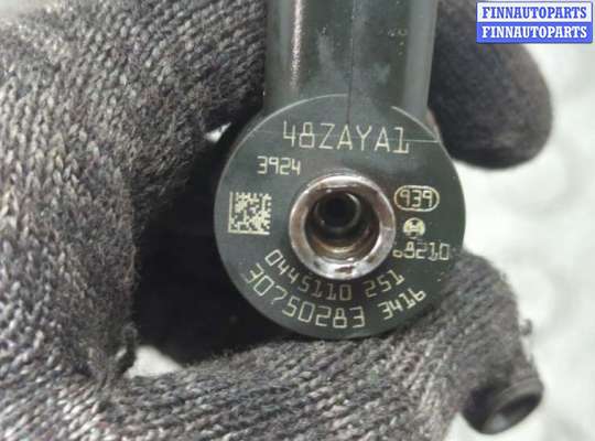 купить Форсунка топливная на Volvo XC70 2000-2007