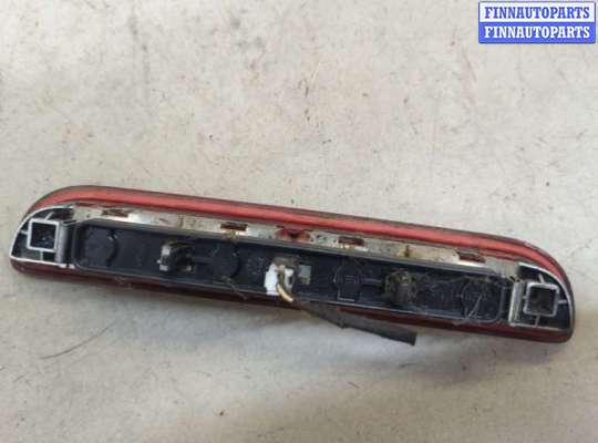 Фонарь (стоп-сигнал) центральный