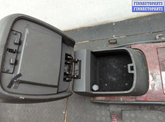 купить Консоль салона (кулисная часть) на Cadillac Escalade 3 2006-2014