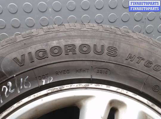 купить Пара шин на Toyota RAV 4 2000-2005
