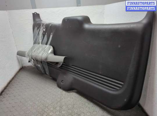 купить Обшивка крышки (двери) багажника на Chrysler PT Cruiser 2000-2010