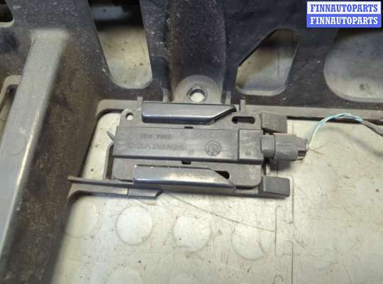купить Кронштейн бампера на BMW X5 E70 2006-2013