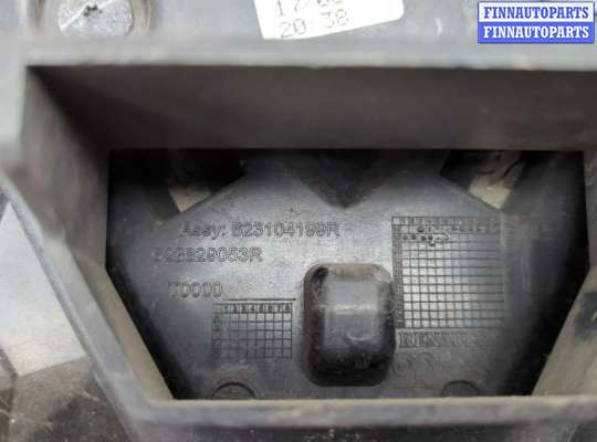 купить Решетка радиатора на Renault Master 2010-