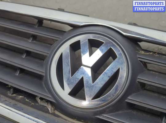 купить Решетка радиатора на Volkswagen Passat 6 2005-2010