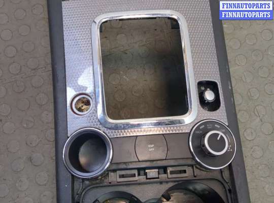 купить Консоль салона (кулисная часть) на Volkswagen Touareg 2007-2010