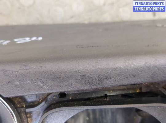 купить Консоль салона (кулисная часть) на Volkswagen Touareg 2007-2010