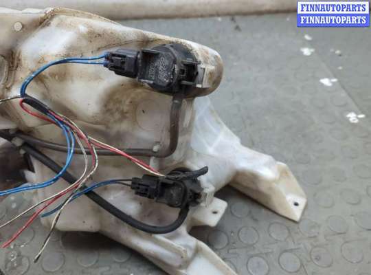 купить Бачок омывателя на Toyota RAV 4 2000-2005