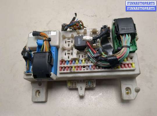 купить Блок предохранителей на Ford C-Max 2002-2010