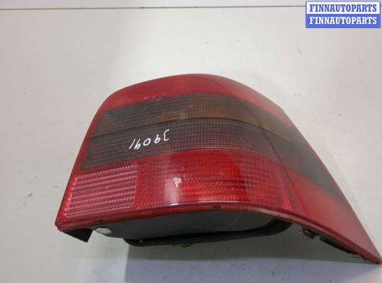 Фонарь задний на Volkswagen Golf IV (1J)