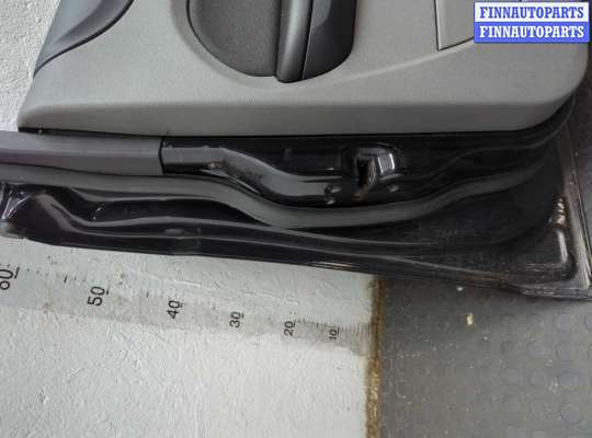 купить Стекло боковой двери на Ford Focus 2 2008-2011