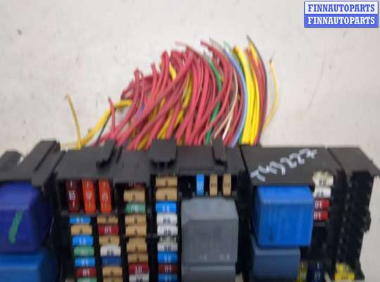 купить Блок предохранителей на Renault Trafic 2014-2025