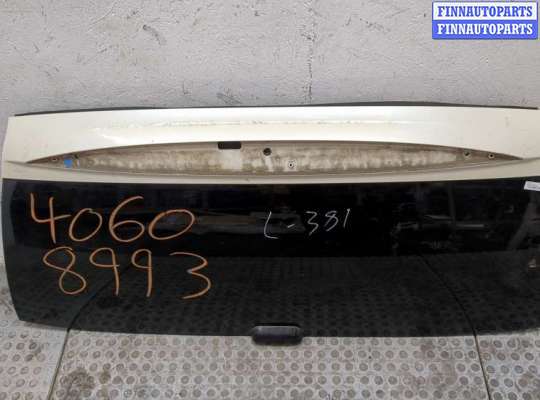 купить Стекло заднее на Cadillac Escalade 2 2001-2006