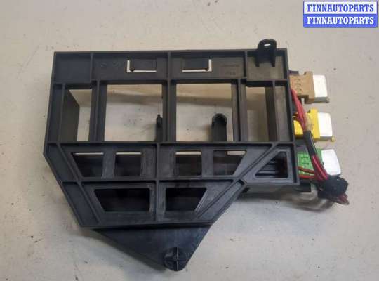 купить Кронштейн блока управления на Audi A8 (D3) 2002-2010