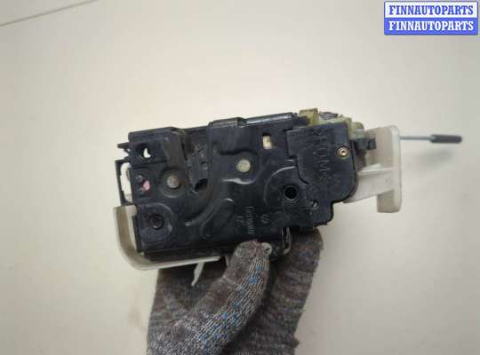 Замок боковой двери на Volkswagen Passat B5+ (3B, GP)
