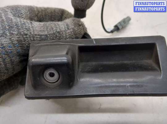 купить Кнопка открывания багажника с крышки на Audi Q7 2005-2015