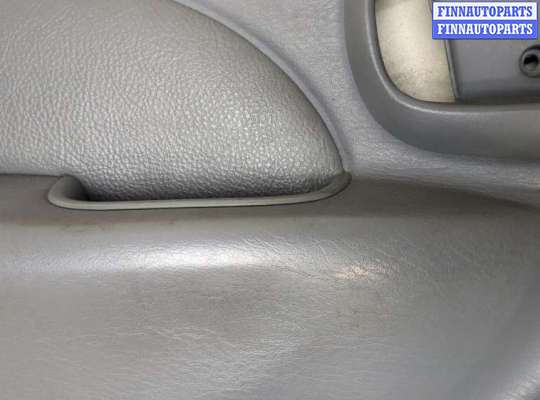 купить Дверная карта (Обшивка двери) на Chrysler Voyager 2000-2007