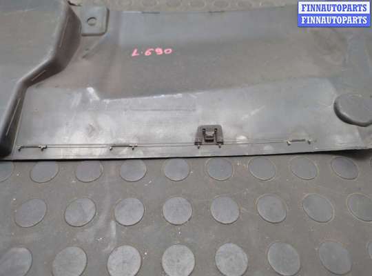 купить Накладка замка капота на Audi A6 (C7) 2011-2018