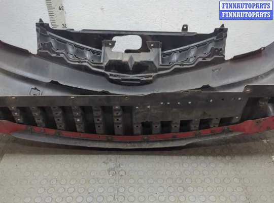 купить Решетка радиатора на Nissan Note E11 2005-2013