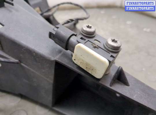 купить Кронштейн фары на BMW X5 E70 2006-2013