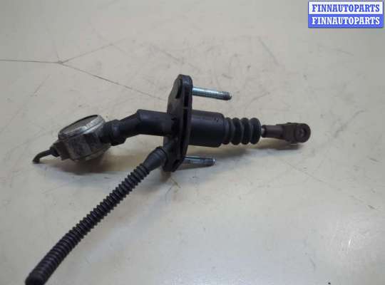 Цилиндр сцепления главный OP2376676 на Opel Astra H 2004-2010