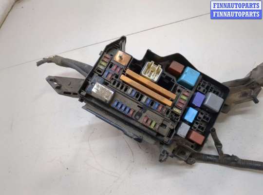 купить Блок предохранителей на Toyota Highlander 2 2007-2013