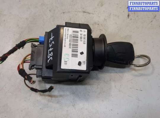 Фишка (разъем) MB1574853 на Mercedes A W169 2004-2012