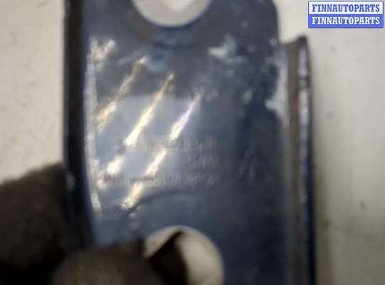 купить Петля капота на Porsche Cayenne 2010-2018