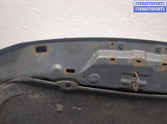 Замок капота