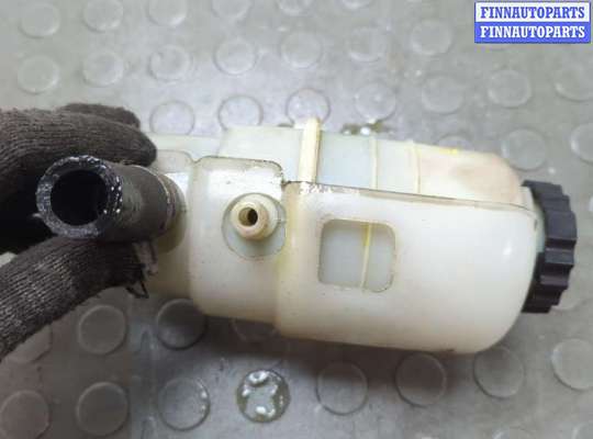 Бачок гидроусилителя на Dodge Journey