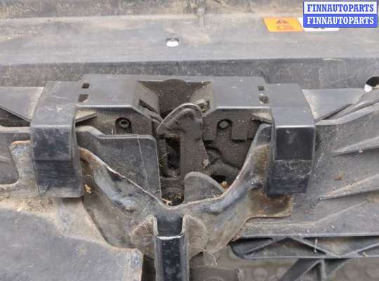 купить Рамка передняя (телевизор) на Mazda 3 (BK) 2003-2009