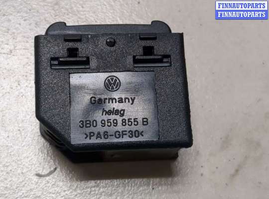 купить Кнопка стеклоподъемника (блок кнопок) на Volkswagen Golf 4 1997-2005