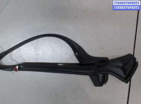 купить Уплотнитель на Toyota Highlander 2 2007-2013