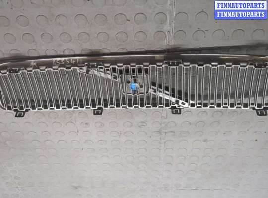 купить Решетка радиатора на Volvo V50 2004-2012