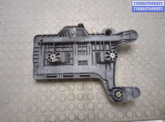 Кронштейн (площадка) аккумулятора (АКБ) на Volkswagen Jetta VI (1B)