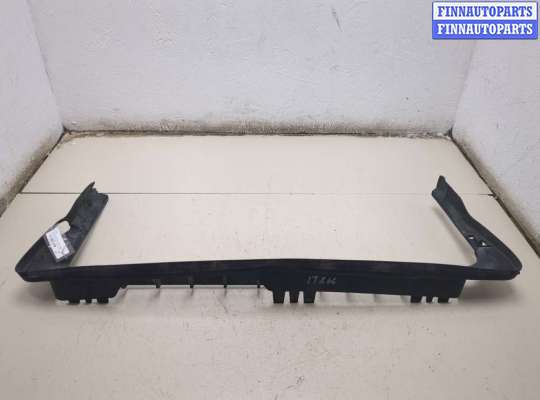 купить Кронштейн решетки радиатора на Volvo XC90 2002-2014