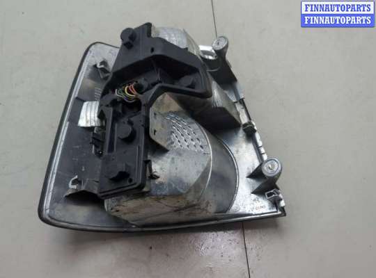 Фонарь задний на Volkswagen Touran I (1T)