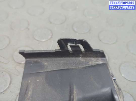 купить Решетка радиатора на Pontiac Vibe 1 2002-2008