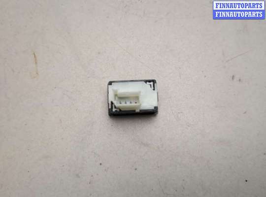 купить Кнопка открывания багажника салонная на BMW 4 F32 2013-2021