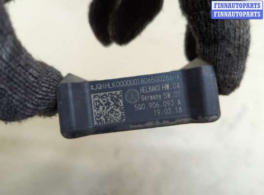 купить Блок управления топливным насосом на Volkswagen Jetta 7 2018-2024